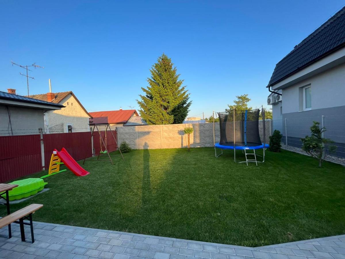 Bekivi Apartmany Dunajská Streda Dış mekan fotoğraf